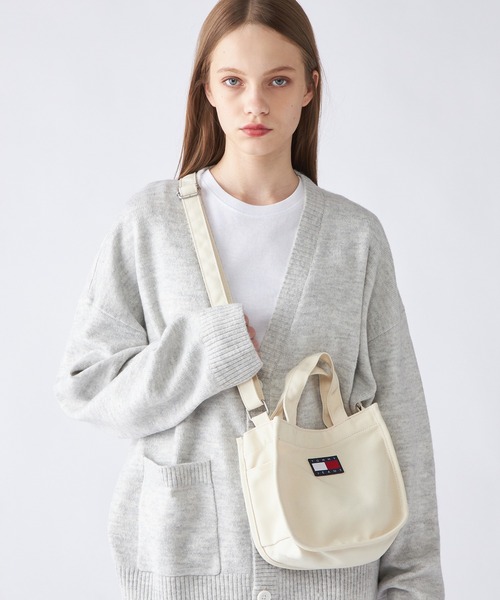 tommy jeans（トミー ジーンズ）の「ミニキャンバスショッパーバッグ（ショルダーバッグ・メンズ・ブラック/オフホワイト・FREE）」の12枚目の写真