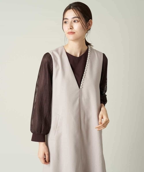 a.v.v（アーヴェヴェ）の「レーススリーブトップス（Tシャツ/カットソー・レディース・パープル/ブラック/ブラウン/アイボリー・36/40/34/38/42）」の18枚目の写真