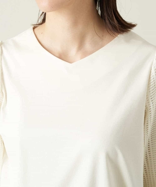 a.v.v（アーヴェヴェ）の「レーススリーブトップス（Tシャツ/カットソー・レディース・パープル/ブラック/ブラウン/アイボリー・36/40/34/38/42）」の5枚目の写真