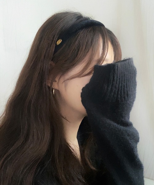 LAUIR（ラウアー）の「ベルベットカチューシャ（カチューシャ・レディース・ブラウン/ブラック・FREE）」の3枚目の写真