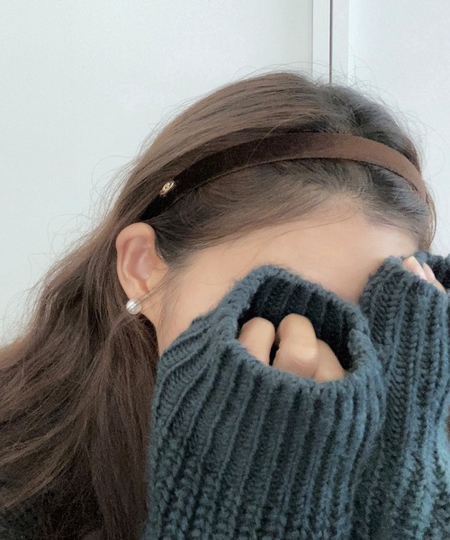 LAUIR（ラウアー）の「ベルベットカチューシャ（カチューシャ・レディース・ブラウン/ブラック・FREE）」の7枚目の写真