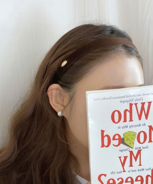 LAUIR（ラウアー）の「ベルベットカチューシャ（カチューシャ・レディース・ブラウン/ブラック・FREE）」の9枚目の写真