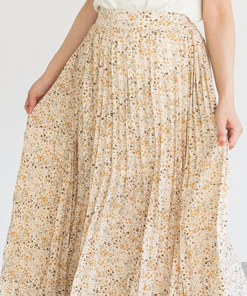 pairmanon（ペアマノン）の「【ママサイズ】アコーディオン総柄プリーツロングスカート（スカート・レディース・ホワイト系その他3/ベージュ系その他/ブラック系その他・FREE）」の4枚目の写真