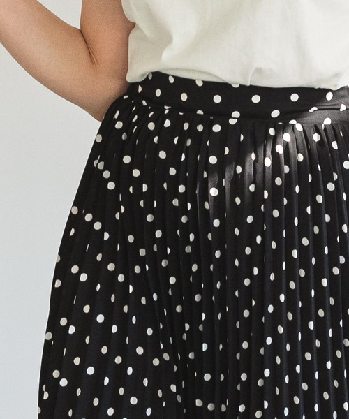 pairmanon（ペアマノン）の「【ママサイズ】アコーディオン総柄プリーツロングスカート（スカート・レディース・ホワイト系その他3/ベージュ系その他/ブラック系その他・FREE）」の6枚目の写真
