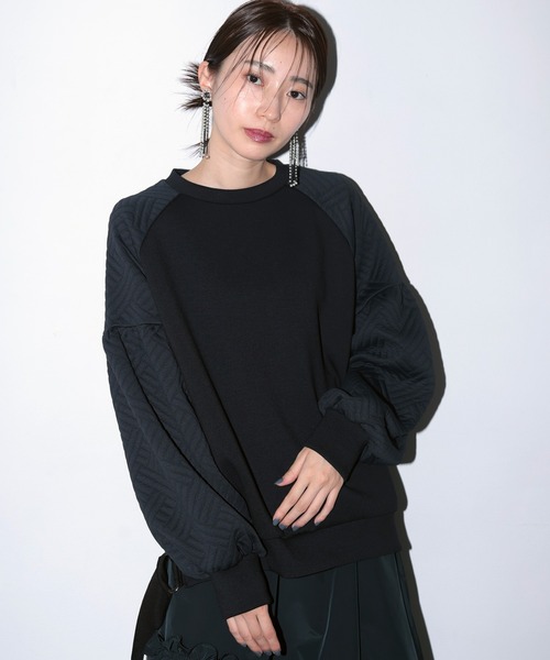 HERENCIA（ヘレンチア）の「キルティングドッキング ラグランスリーブ サイドベルト プルオーバー（スウェット・レディース・ブラック/カーキ/オフホワイト・FREE）」の5枚目の写真