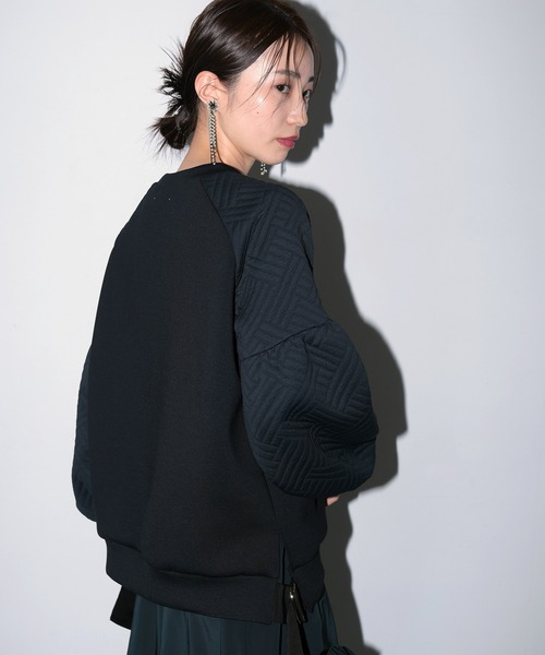 HERENCIA（ヘレンチア）の「キルティングドッキング ラグランスリーブ サイドベルト プルオーバー（スウェット・レディース・ブラック/カーキ/オフホワイト・FREE）」の9枚目の写真