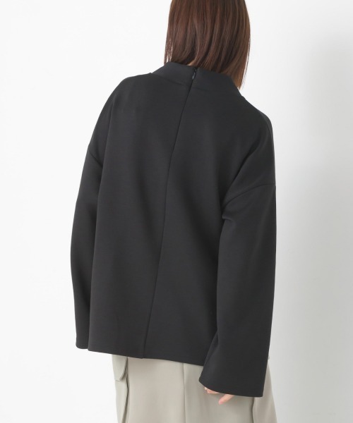 OMNES（オムネス）の「ダンボールニットスタンドカラー長袖プルオーバー（Tシャツ/カットソー・レディース・カーキ/モカ/ブラック/アイボリー・FREE）」の12枚目の写真