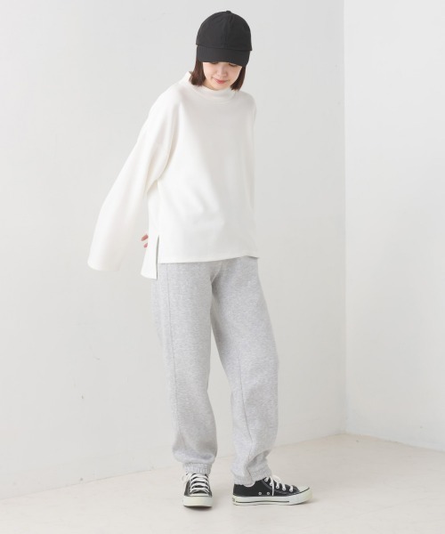 OMNES（オムネス）の「ダンボールニットスタンドカラー長袖プルオーバー（Tシャツ/カットソー・レディース・カーキ/モカ/ブラック/アイボリー・FREE）」の8枚目の写真