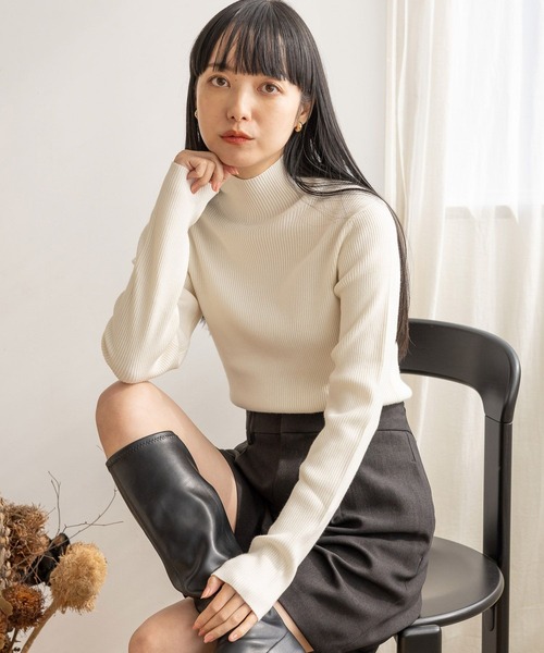 LOWRYS FARM(ローリーズファーム)の「マシンウォッシャブルタートル 967405(ニット/セーター・レディース・ブラック/グレー/レッド/オレンジ/ブルー/グリーン/アイボリー・FREE)」の2枚目の写真