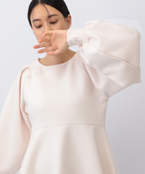 A part by（アパートバイ）の「ダンボールペプラムプルオーバー_長袖/（Tシャツ/カットソー・レディース・アイボリー/ブラック・FREE）」の9枚目の写真