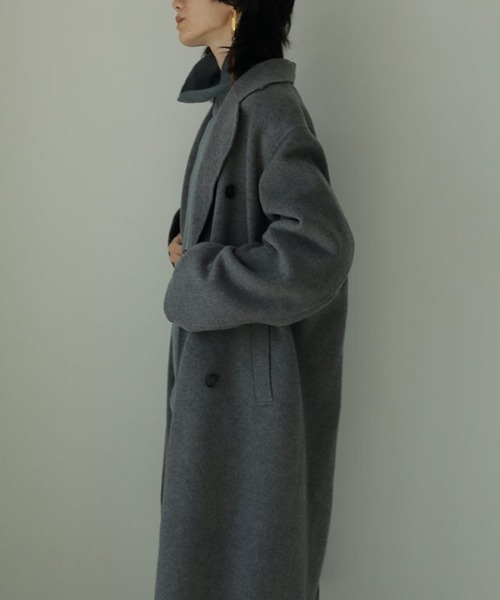 ETRE TOKYO（エトレトウキョウ）の「ダブルブレストリバーロングコート（チェスターコート・レディース・グレー/ベージュ・M/S）」の8枚目の写真