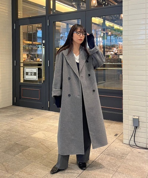 ETRE TOKYO（エトレトウキョウ）の「ダブルブレストリバーロングコート