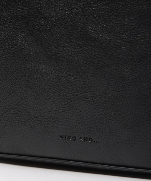 niko and...（ニコアンド）の「ベルト付きスクエアショルダーバッグ（ショルダーバッグ・メンズ・ブルー/ブラック/オフホワイト・FREE）」の13枚目の写真