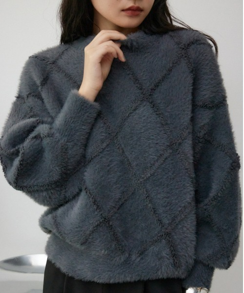 AZUL by moussy(アズールバイマウジー)の「チェックシャギーニットトップス(ニット/セーター・レディース・ライトグレー/ダークグレー/アイボリー/ブルー・FREE)」の3枚目の写真