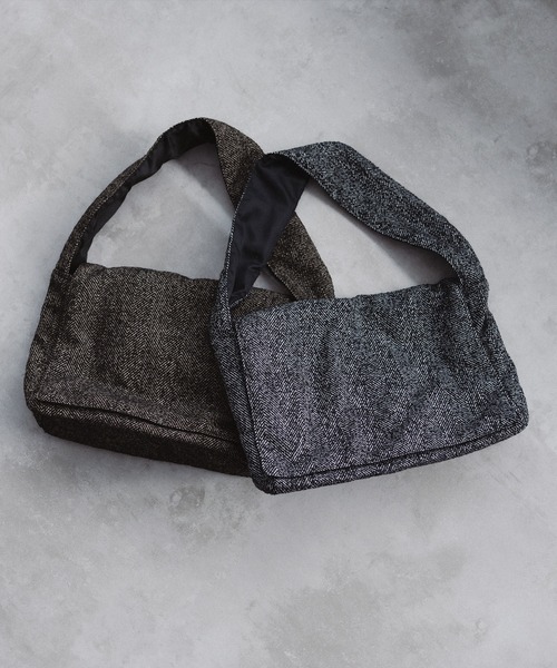 epnok（エプノック）の「ツイードライクビッグショルダーバッグ（ショルダーバッグ・メンズ・ブラウン/ブラック・ONE SIZE）」の22枚目の写真