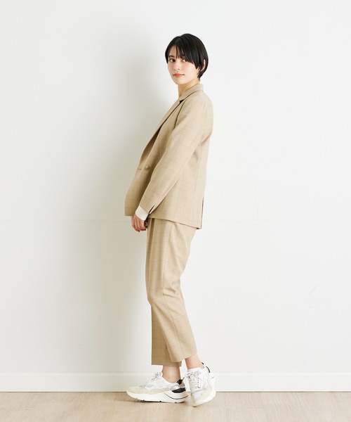 INED CLARO（イネドクラロ）の「【洗えるセットアップ】シャドーブロックチェック柄ジャケット（スーツジャケット・レディース・ベージュ/ネイビー・7号/9号/11号）」の8枚目の写真
