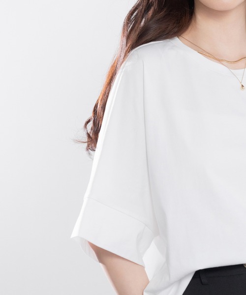 SAISON DE PAPILLON(セゾンドパピヨン)の「クルーネックオーバーシルエット綿混Tシャツ(Tシャツ/カットソー・レディース・ホワイト/ブラック/ベージュ/チャコール・フリー)」の16枚目の写真