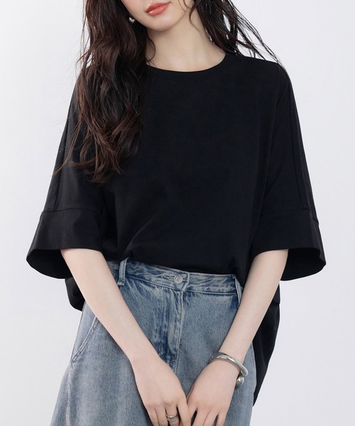 SAISON DE PAPILLON(セゾンドパピヨン)の「クルーネックオーバーシルエット綿混Tシャツ(Tシャツ/カットソー・レディース・ホワイト/ブラック/ベージュ/チャコール・フリー)」の20枚目の写真