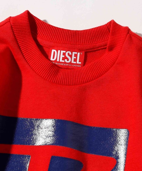 DIESEL KIDS(ディーゼルキッズ)の「DIESEL(ディーゼル)Kids & Junior ブランドロゴ長袖スウェットプルオーバー(スウェット・キッズ・グレー/レッド・4Y/6Y/8Y/10Y/12Y/14Y/16Y)」の10枚目の写真
