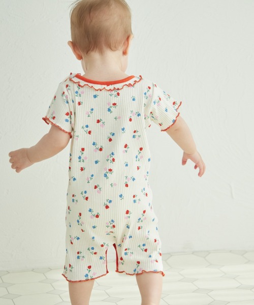 pairmanon（ペアマノン）の「【ベビー】無地 花柄 配色メロー フリル半袖ロンパース（ロンパース・キッズ・ピンク/ホワイト系その他/テラコッタ/ブルー系その他/パープル/モカ/ライトベージュ/イエロー系その他/ブラック/ブルー/ライトイエロー・80/70）」の13枚目の写真