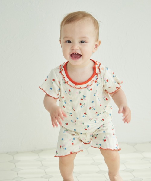 pairmanon（ペアマノン）の「【ベビー】無地 花柄 配色メロー フリル半袖ロンパース（ロンパース・キッズ・ピンク/ホワイト系その他/テラコッタ/ブルー系その他/パープル/モカ/ライトベージュ/イエロー系その他/ブラック/ブルー/ライトイエロー・80/70）」の16枚目の写真