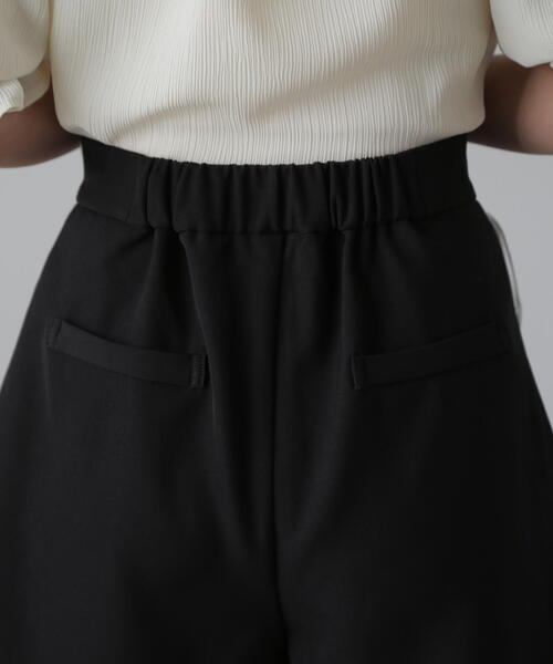 FREE'S MART（フリーズマート）の「◆タックショートパンツ（その他パンツ・レディース・ブラック/ベージュ・SMALL/MEDIUM）」の19枚目の写真
