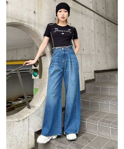 MURUA（ムルーア）の「レーシングミニTシャツ（Tシャツ/カットソー・レディース・ブラック/ホワイト・FREE）」の5枚目の写真