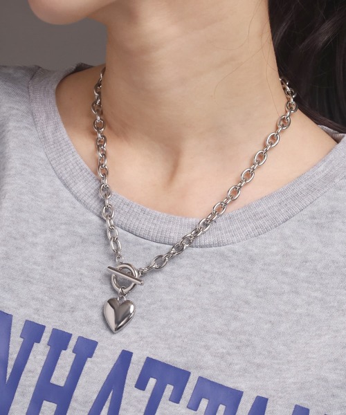 LHME（エルエイチエムイー）の「【WEB限定】“Moment”ポイントハートチャンキーネックレス/サージカルステンレス（金属アレルギー対応）【LHME / エルエイチエムイー】（ネックレス・レディース・シルバー・45cm）」の7枚目の写真