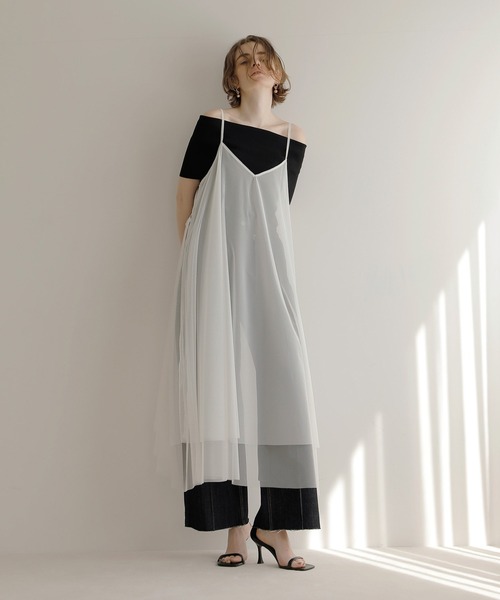 MIELI INVARIANT(ミエリインヴァリアント)の「Mesh Sheer Layer Dress(ワンピース・レディース・ホワイト/ブラック・FREE)」の11枚目の写真