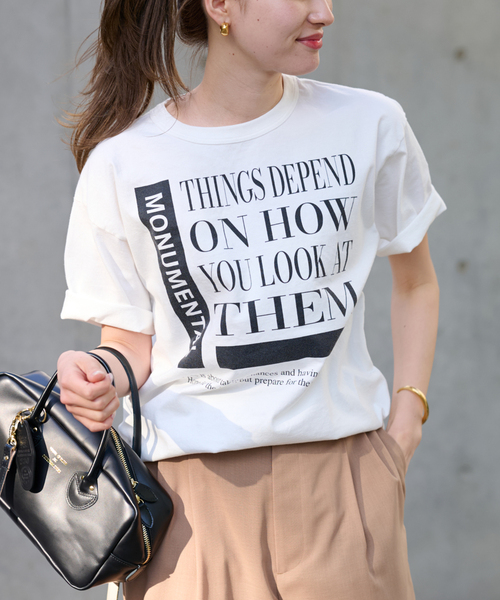FRAMeWORK(フレームワーク)の「≪追加≫PRINT TEE2(Tシャツ/カットソー・レディース・チャコールグレー/ホワイト・FREE)」の2枚目の写真