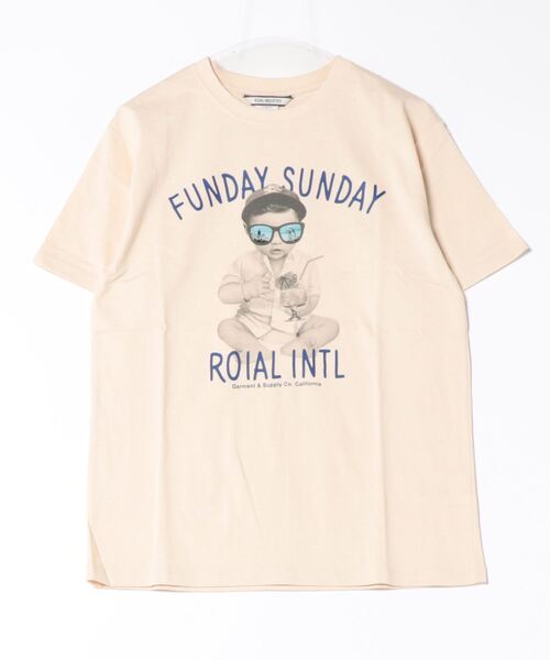 roial（ロイアル）の「DESIGN TEE/ROIAL(ロイアル)スタンダードフィットベイビープリント半袖カットソー（Tシャツ/カットソー・メンズ・オートミール/チャコールグレー/ホワイト/ベージュ/スミクロ/ライトピンク・MEDIUM/LARGE/SMALL/X-LARGE）」の4枚目の写真