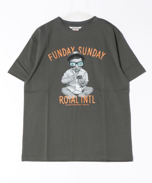 roial（ロイアル）の「DESIGN TEE/ROIAL(ロイアル)スタンダードフィットベイビープリント半袖カットソー（Tシャツ/カットソー・メンズ・オートミール/チャコールグレー/ホワイト/ベージュ/スミクロ/ライトピンク・MEDIUM/LARGE/SMALL/X-LARGE）」の17枚目の写真