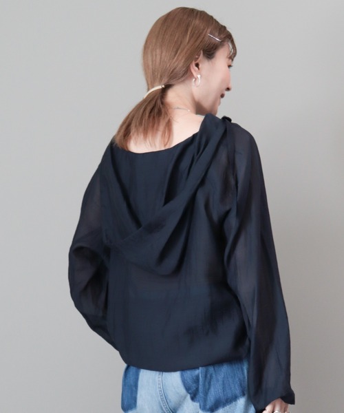 AMERICAN HOLIC(アメリカンホリック)の「接触冷感シアーアノラックパーカー(シャツ/ブラウス・レディース・ネイビー/ライトベージュ・M/L)」の3枚目の写真