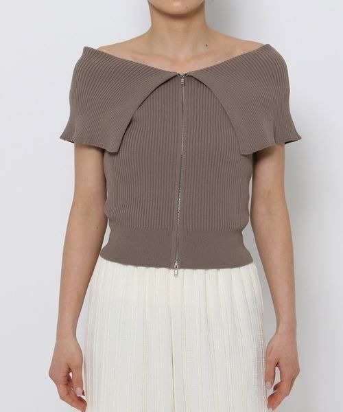 mysty woman（ミスティウーマン）の「ケープカラーZIPニットプルオーバー　121399（ニット/セーター・レディース・モカ/ブラック/オフホワイト・FREE）」の17枚目の写真