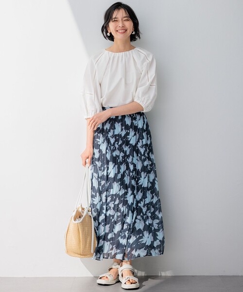 23区(ニジュウサンク)の「【洗える】シャルマンエンブロイダリー ブラウス(シャツ/ブラウス・レディース・ふじ色系/ダークブラウン系/ホワイト系/スモーキーグリーン系・38)」の12枚目の写真