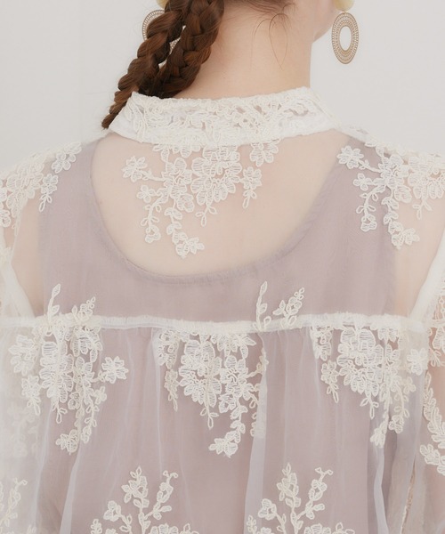 TRANOI（トラノイ）の「TRANOI. スタンドカラークラシカルブラウス