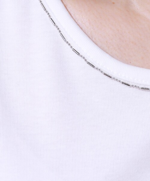 SHOO・LA・RUE（シューラルー）の「さりげないビーズで差をつける ビーズネックタンクトップ（タンクトップ・レディース・ホワイト/ブラック/ダークグレー・03/04/02）」の20枚目の写真