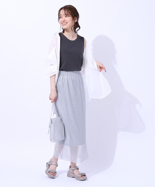 SHOO・LA・RUE（シューラルー）の「さりげないビーズで差をつける ビーズネックタンクトップ（タンクトップ・レディース・ホワイト/ブラック/ダークグレー・03/04/02）」の13枚目の写真