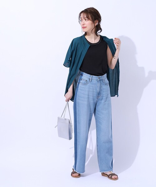 SHOO・LA・RUE（シューラルー）の「さりげないビーズで差をつける ビーズネックタンクトップ（タンクトップ・レディース・ホワイト/ブラック/ダークグレー・03/04/02）」の17枚目の写真