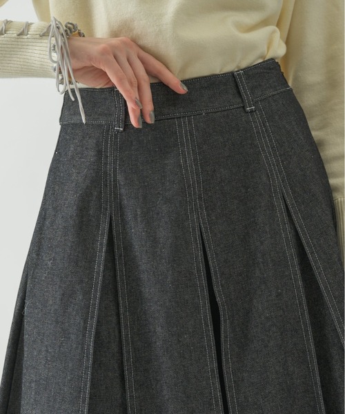 idem(イデム)の「made in Japan tuck denim skirt/日本製デニムスカート(デニムスカート・レディース・ブラック・SMALL/FREE)」の13枚目の写真