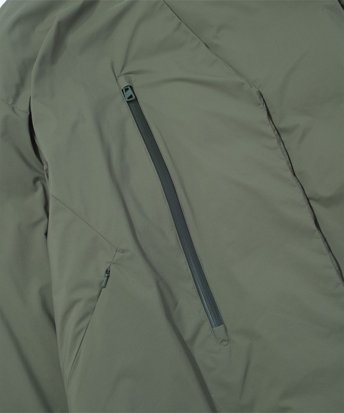 F/CE. （エフシーイー）の「F/CE. FT NEW COLLARLESS LONG COAT / エフシーイー FT ニューカラーレスロングコート（ダウンジャケット/コート・レディース・ブルー/セージグリーン/ブラック/オリーブ・SMALL）」の10枚目の写真