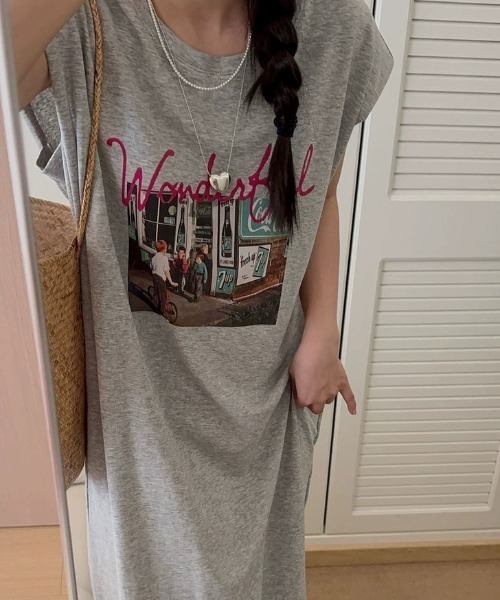 Achic(アシック)の「ノースリーブプリントワンピース(ワンピース・レディース・ライトグレー/ブラック/ダークグレー・M)」の8枚目の写真