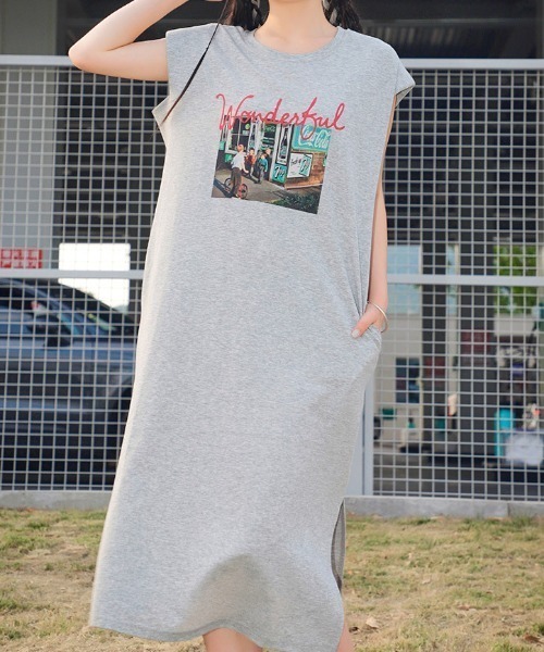 Achic(アシック)の「ノースリーブプリントワンピース(ワンピース・レディース・ライトグレー/ブラック/ダークグレー・M)」の11枚目の写真