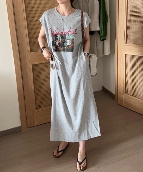 Achic(アシック)の「ノースリーブプリントワンピース(ワンピース・レディース・ライトグレー/ブラック/ダークグレー・M)」の15枚目の写真