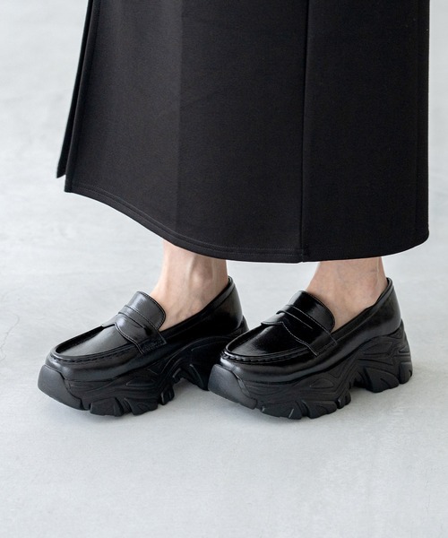 ほぼ未使用美品❣️ヌメロヴェントゥーノ ビジュー 厚底 ローファー ラバーソール ほぼ未使用美品❣️ヌメロヴェントゥーノ ビジュー 厚底 ローファー