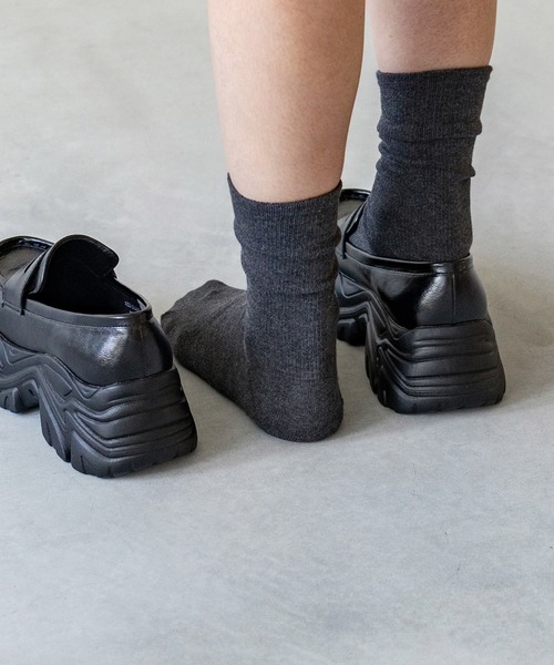 menue(メヌエ)の「【 新色追加 】厚底スニーカーソール コインローファー(ローファー・レディース・シルバー/ブラック/ブラウン・40/39/38/37/36/35)」の19枚目の写真