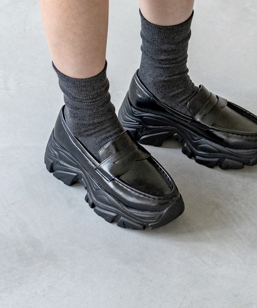 menue(メヌエ)の「【 新色追加 】厚底スニーカーソール コインローファー(ローファー・レディース・シルバー/ブラック/ブラウン・40/39/38/37/36/35)」の20枚目の写真