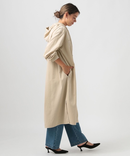 BAYFLOW（ベイフロー）の「[ワンピにも羽織りにも]コーデュロイフードワンピース（ワンピース・レディース・サンドベージュ/ブラウン/グレー・FREE）」の4枚目の写真