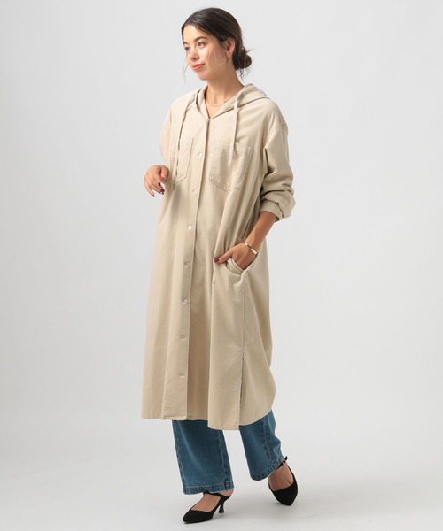 BAYFLOW（ベイフロー）の「[ワンピにも羽織りにも]コーデュロイフードワンピース（ワンピース・レディース・サンドベージュ/ブラウン/グレー・FREE）」の6枚目の写真