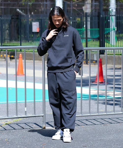 SPALDING(スポルディング)の「【SPALDING/スポルディング】コートサイド フーディ ジップ ポケット/プルオーバーパーカー・フーディー(パーカー・メンズ・ブラック/ダークグリーン・MEDIUM/LARGE/X-LARGE)」の21枚目の写真